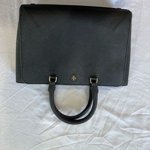 Tory Burch Black Purse - Gently Used. Price new: $450